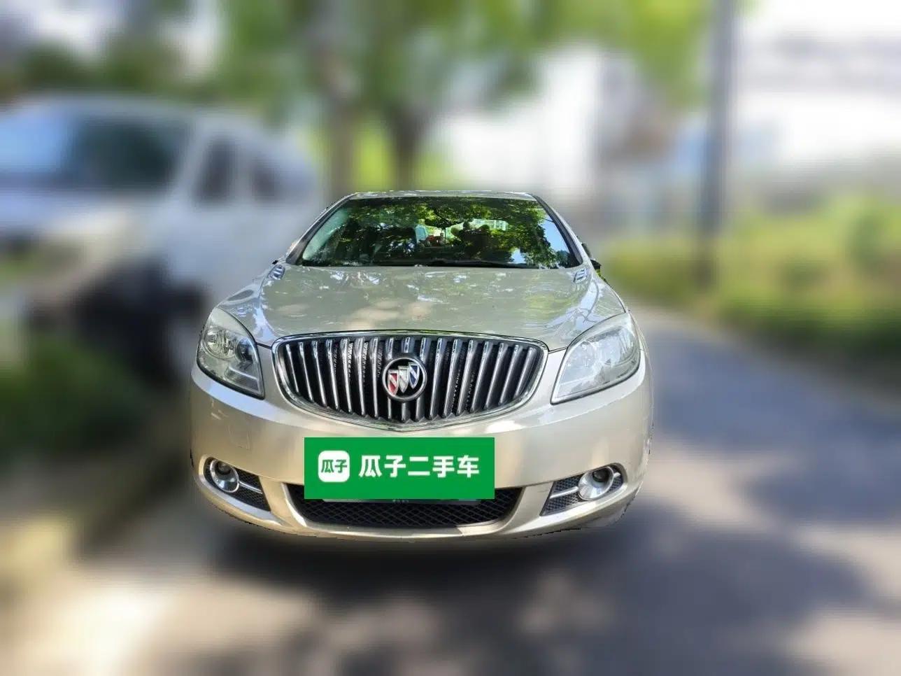 Buick GT 2013 GT 1.8L Automatic Fashion Edition — миниатюра 2
