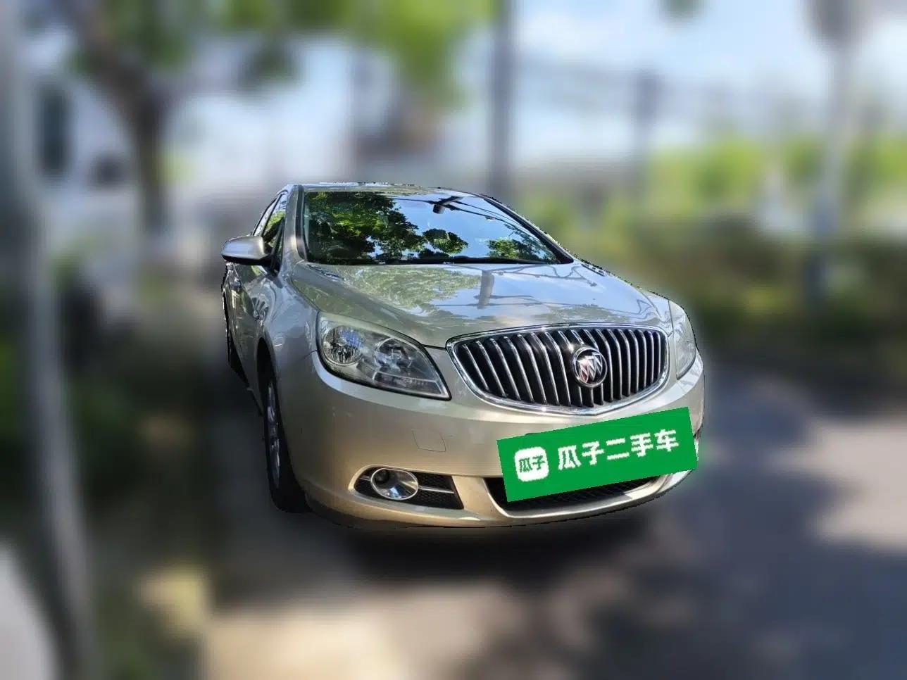 Buick GT 2013 GT 1.8L Automatic Fashion Edition — миниатюра 3