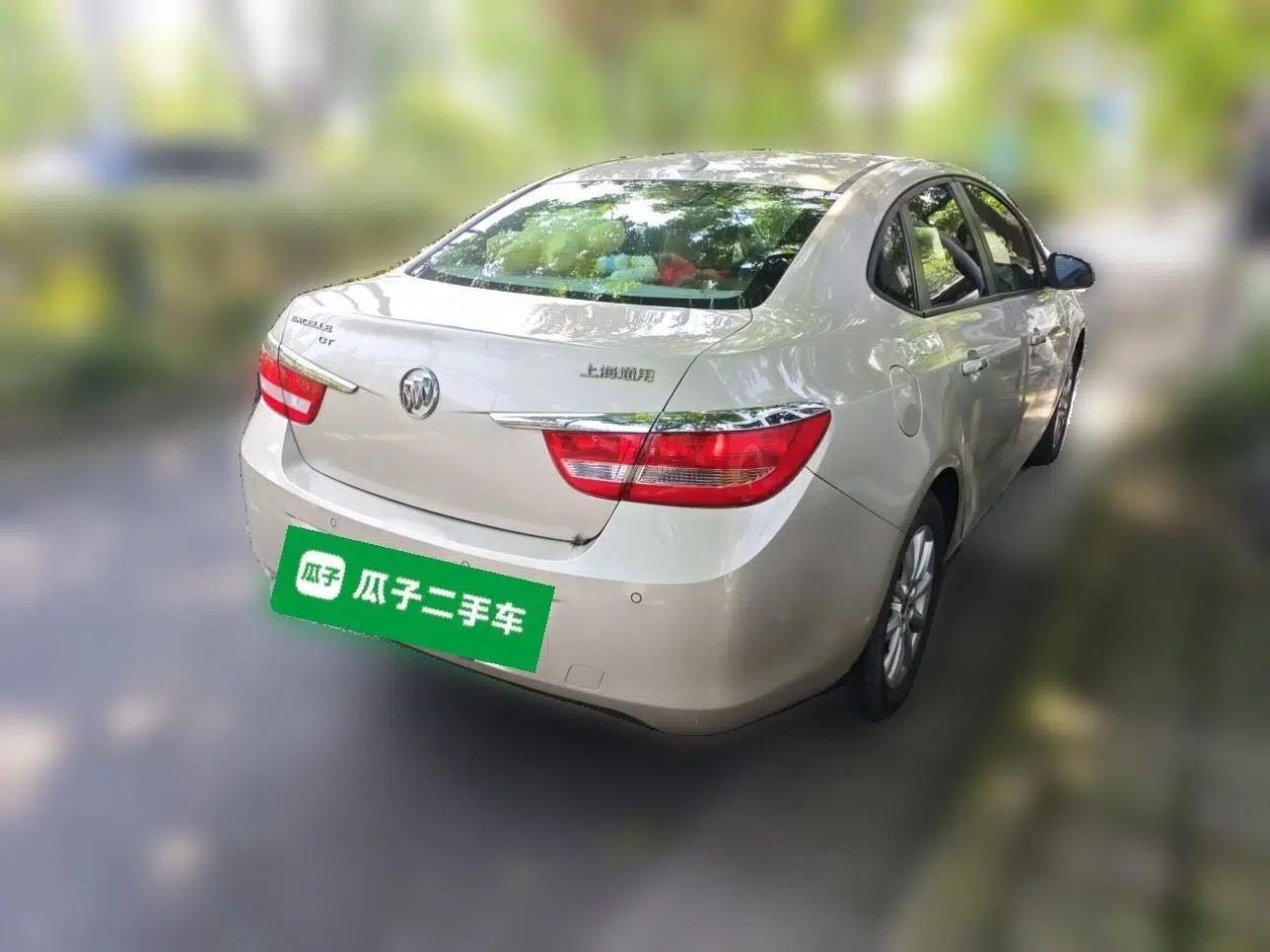 Buick GT 2013 GT 1.8L Automatic Fashion Edition — миниатюра 6