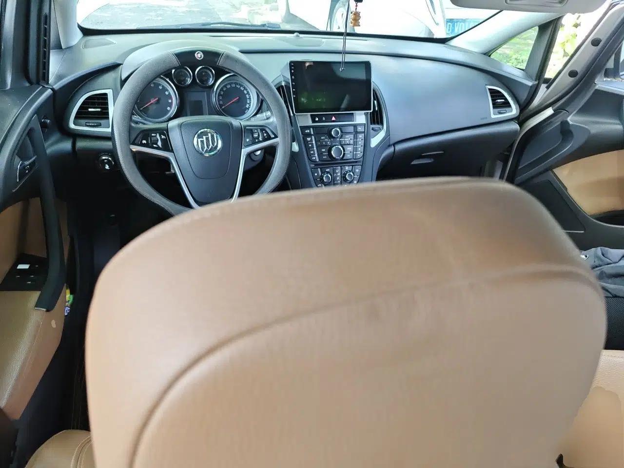 Buick GT 2013 GT 1.8L Automatic Fashion Edition — миниатюра 9