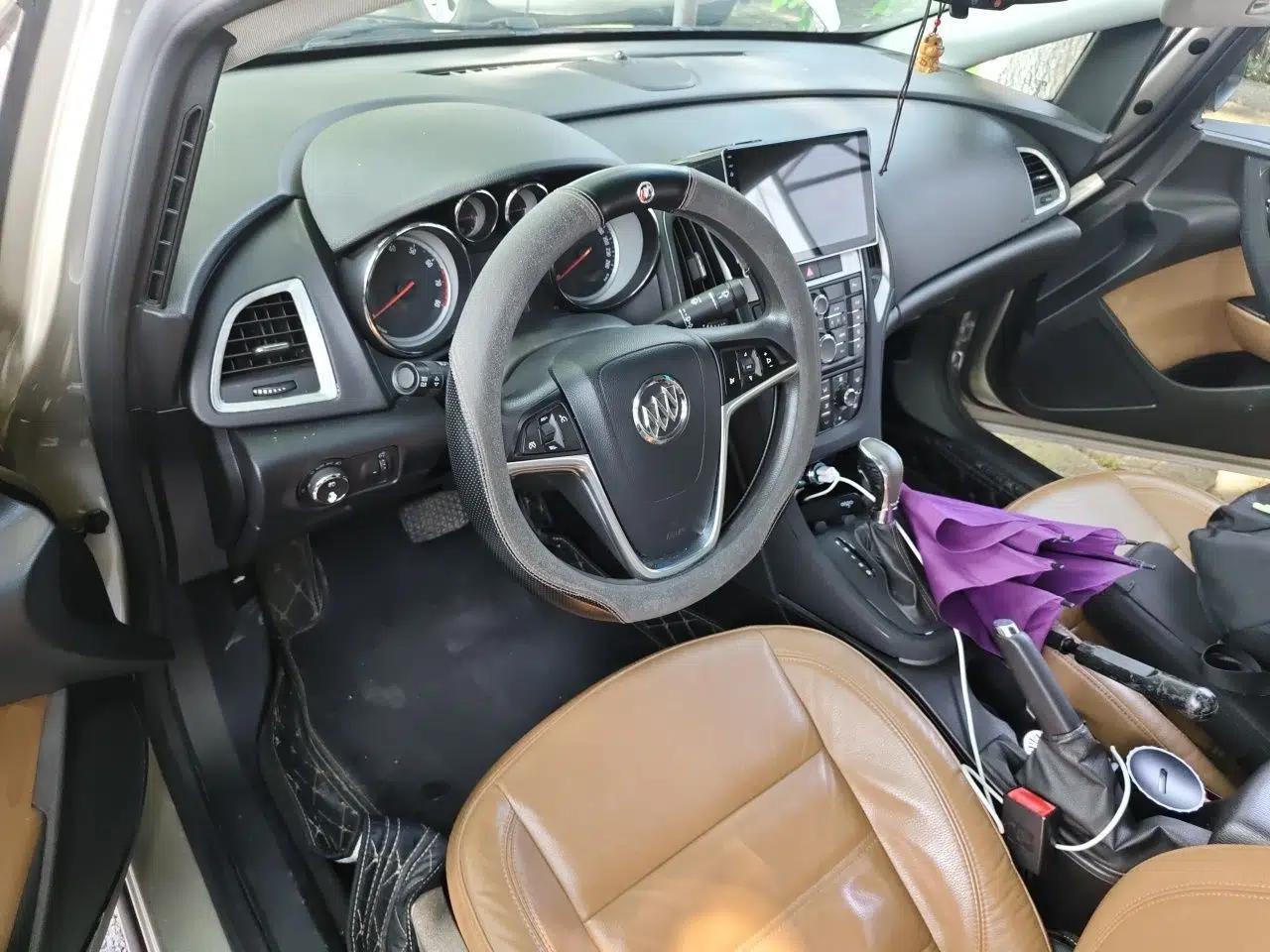 Buick GT 2013 GT 1.8L Automatic Fashion Edition — миниатюра 10