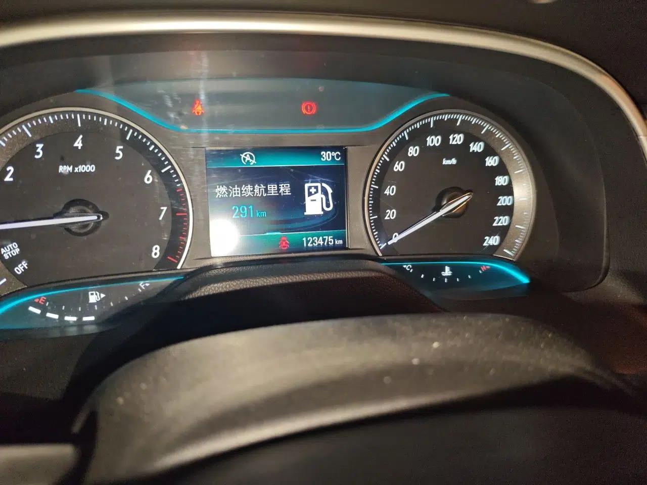 Buick GT 2015 15N Automatic Deluxe Edition — миниатюра 12
