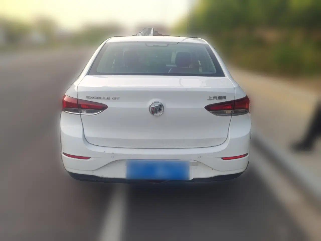 Buick GT 2021 1.3T Automatic Mild Hybrid Elite Version — миниатюра 5