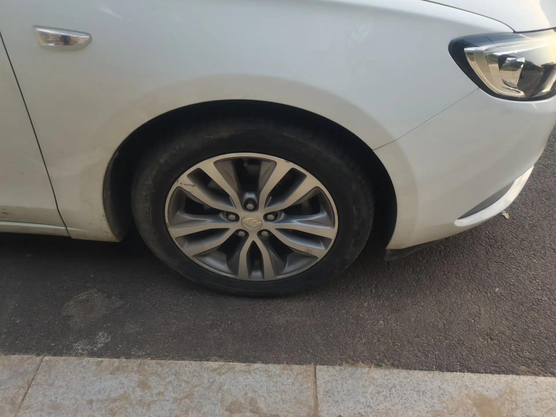 Buick GT 2021 1.3T Automatic Mild Hybrid Elite Version — миниатюра 8