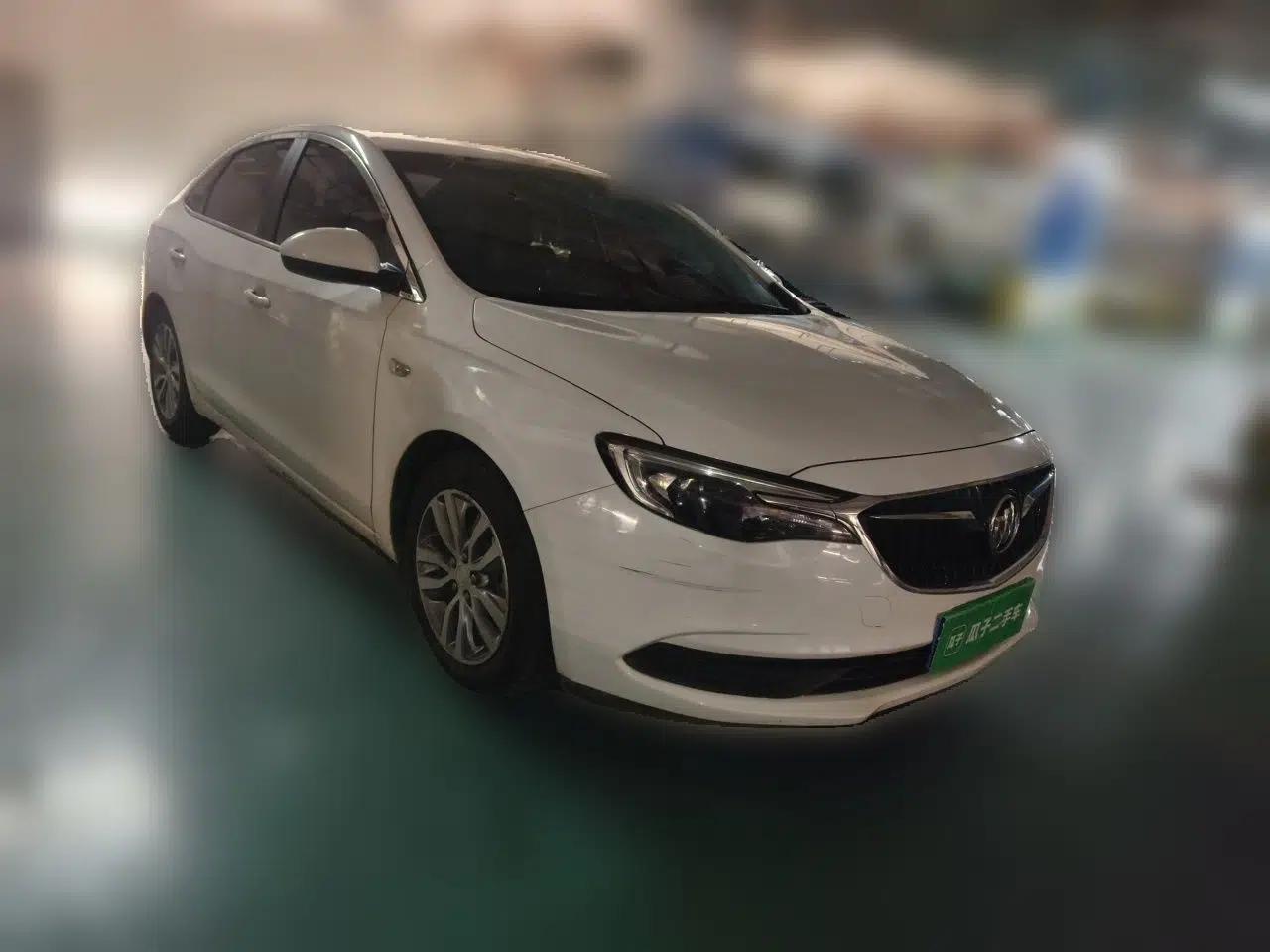 Buick GT 2018 18T Automatic Elite Model — миниатюра 3
