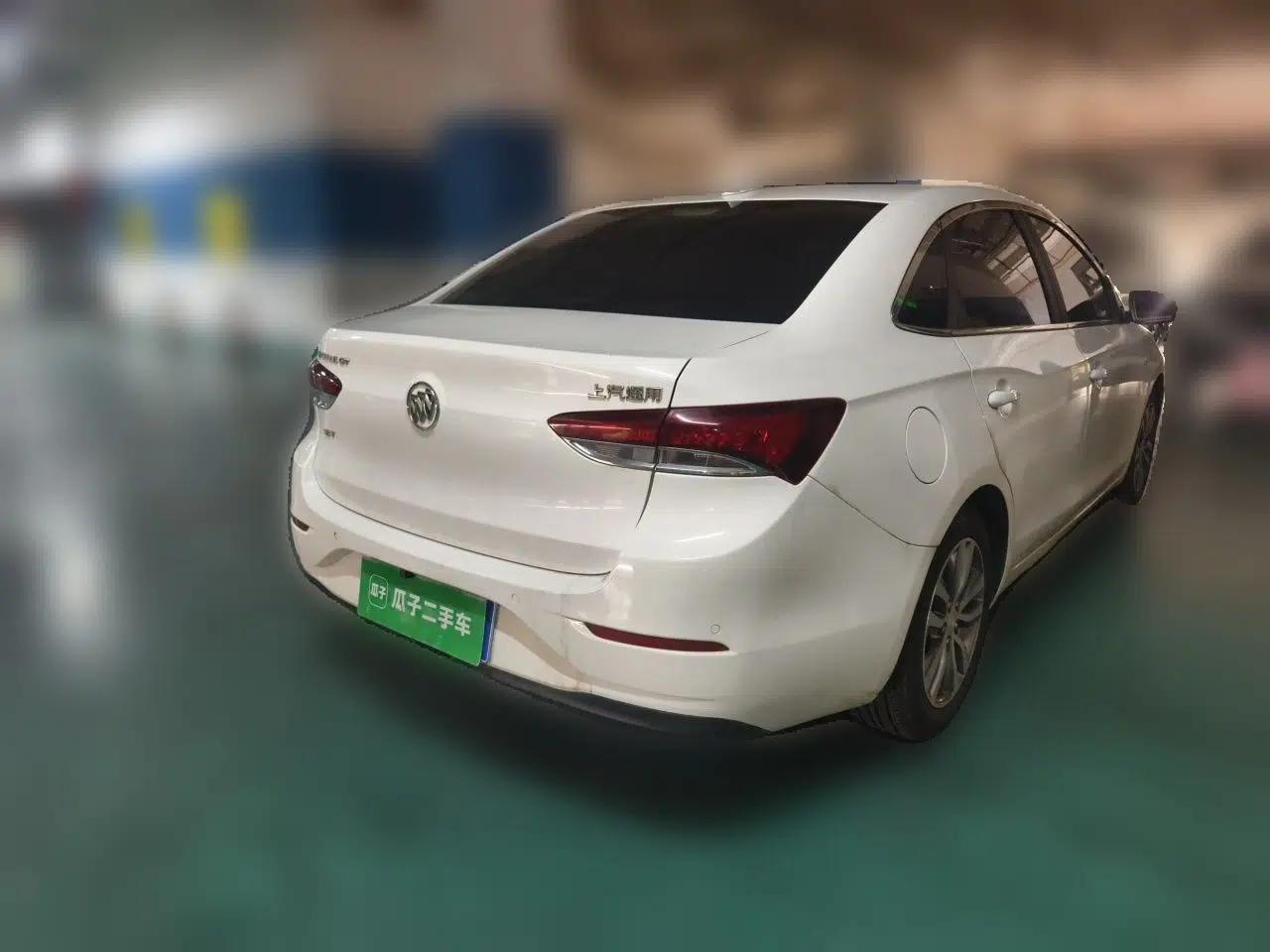 Buick GT 2018 18T Automatic Elite Model — миниатюра 6