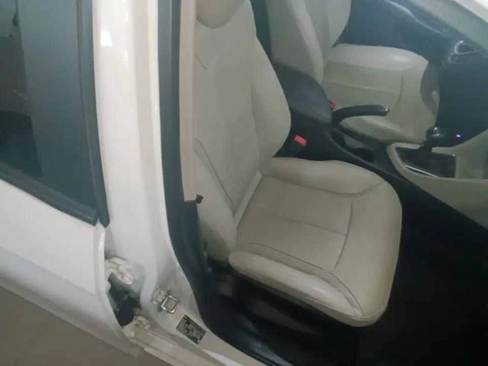 Buick GT 2019 15T Manual Elite Version China VI Standard — миниатюра 19