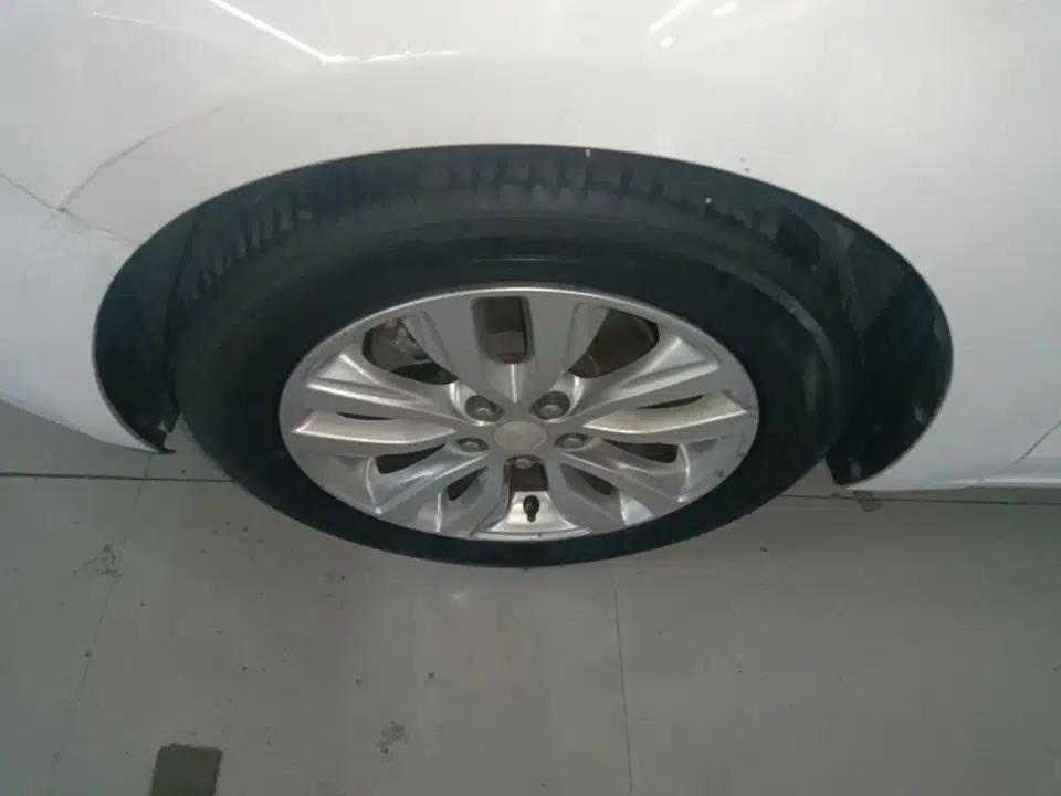 Buick GT 2019 15T Manual Elite Version China VI Standard — миниатюра 10