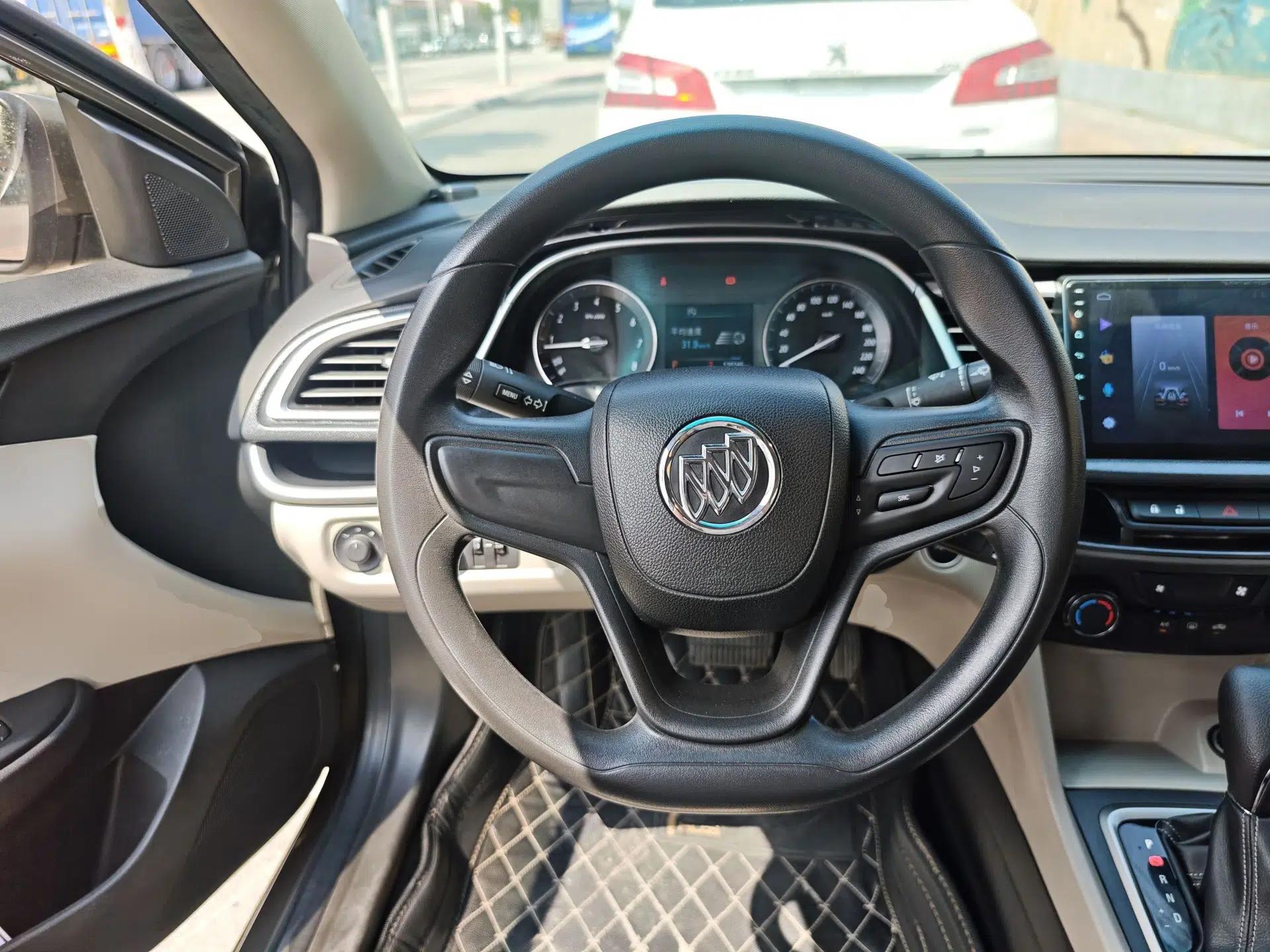 Buick GT 2017 15N Automatic Elite Version — миниатюра 18