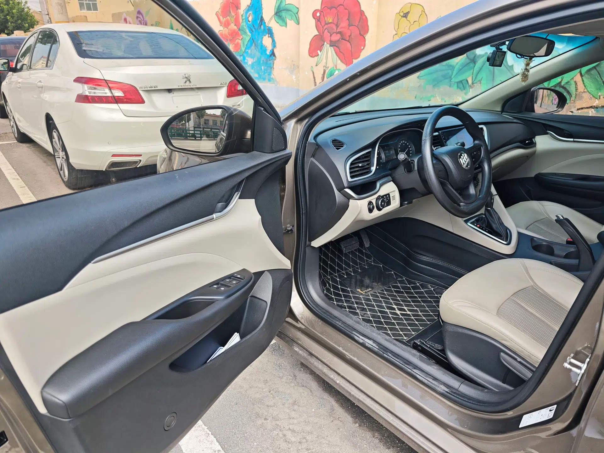Buick GT 2017 15N Automatic Elite Version — миниатюра 23