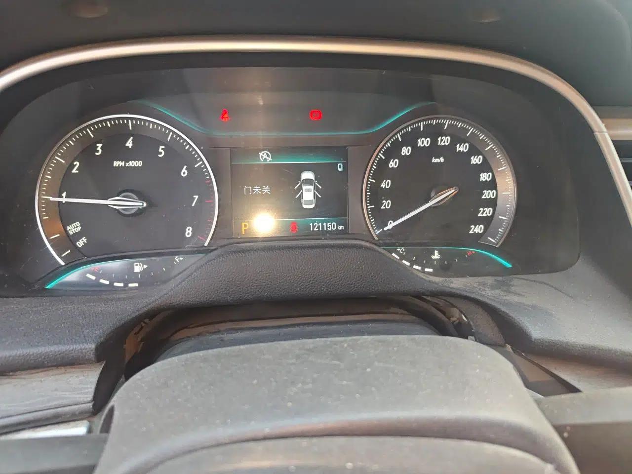 Buick GT 2015 15N Automatic Elite Version — миниатюра 11