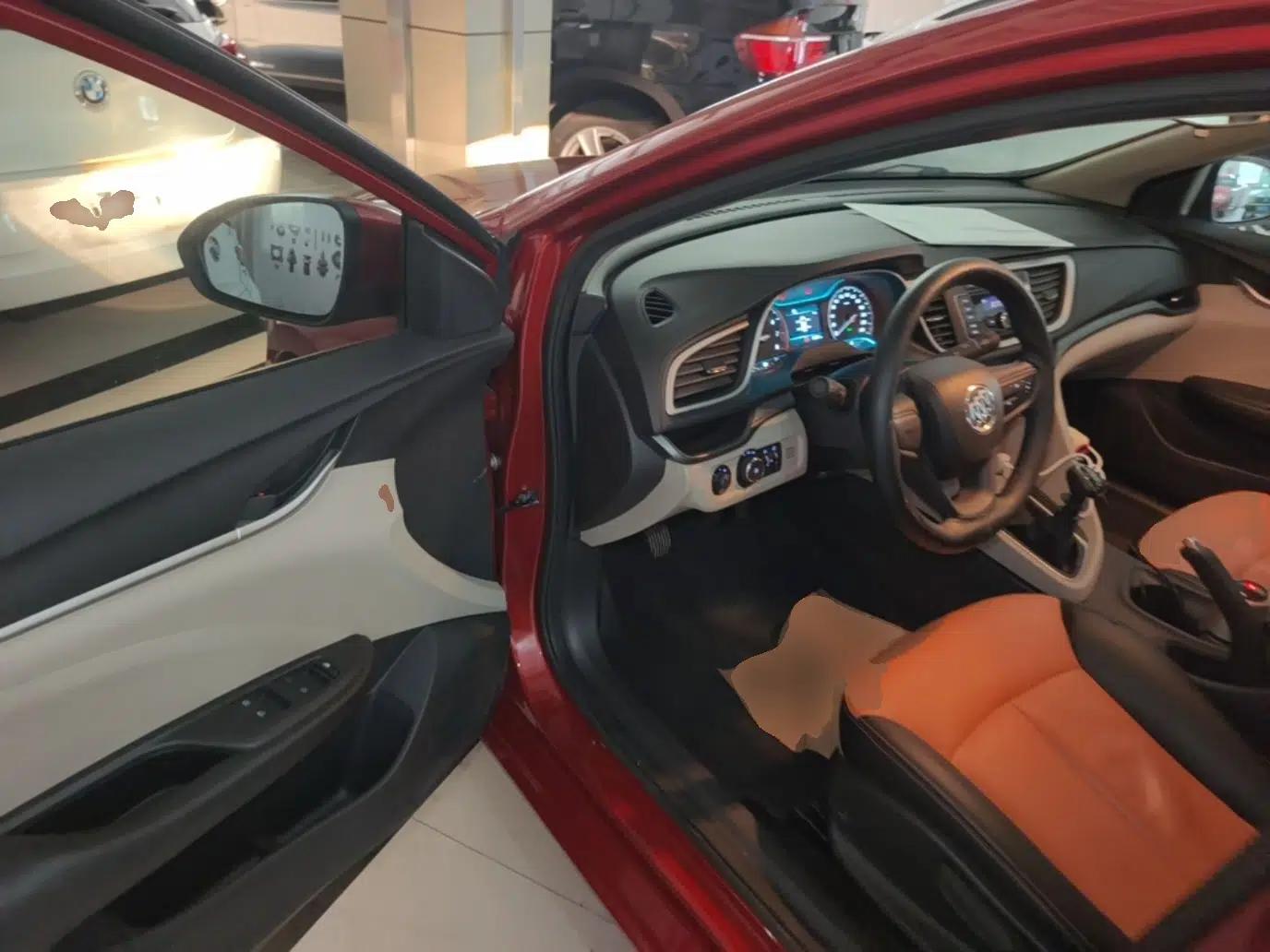 Buick GT 2015 15N Manual Elite Edition — миниатюра 18
