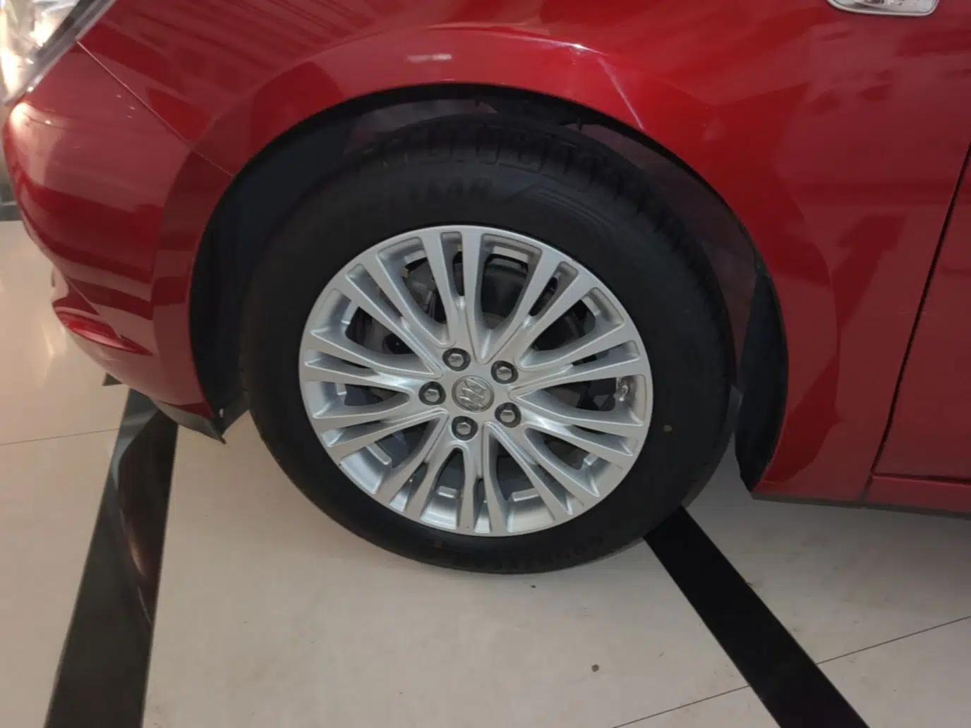Buick GT 2015 15N Manual Elite Edition — миниатюра 10