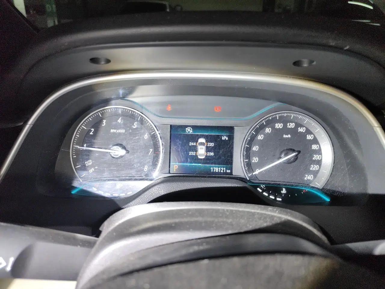 Buick GT 2015 15N Automatic Elite Version — миниатюра 11
