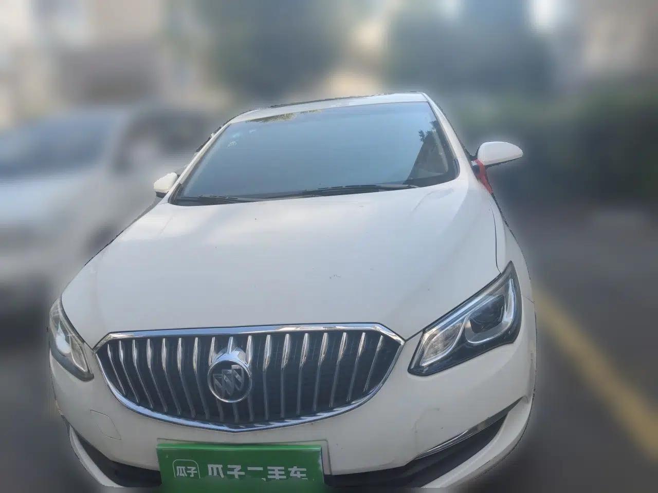 Buick GT 2017 15N Manual Elite Version — миниатюра 2