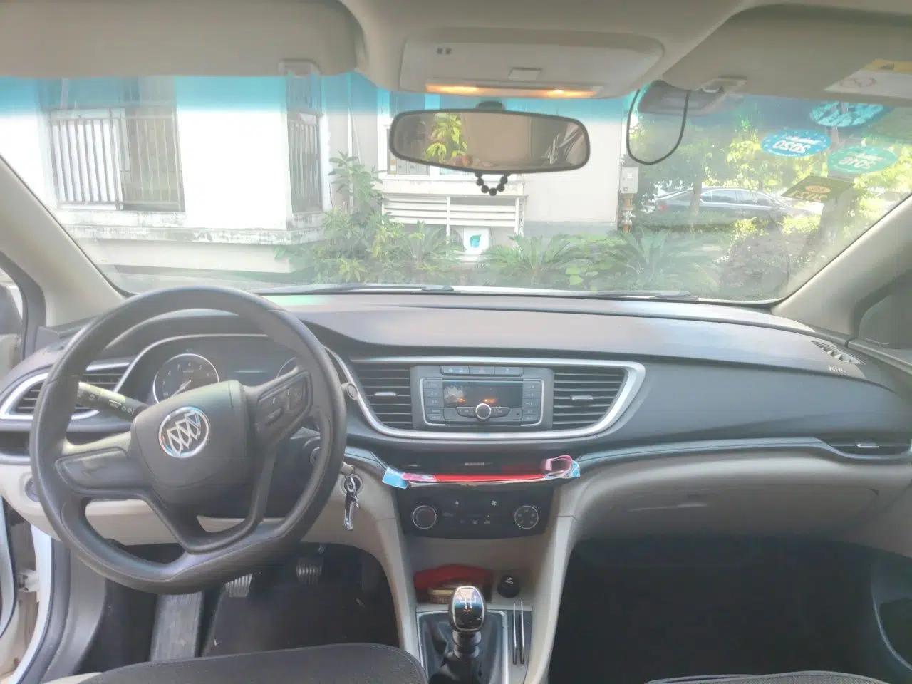 Buick GT 2017 15N Manual Elite Version — миниатюра 18