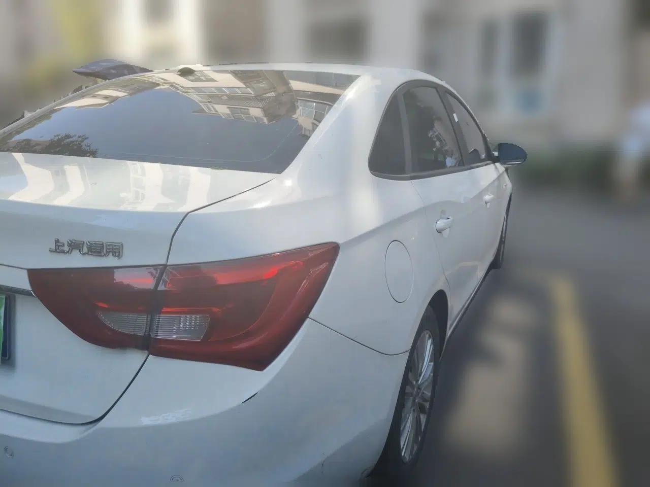 Buick GT 2017 15N Manual Elite Version — миниатюра 6