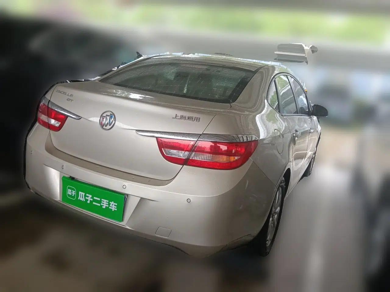 Buick GT 2013 GT 1.6L Automatic Fashion Edition — миниатюра 6