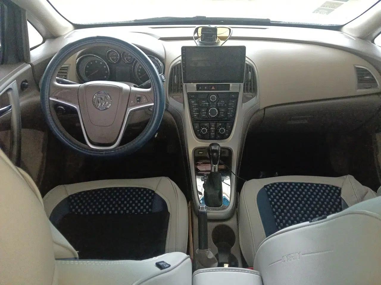 Buick GT 2013 GT 1.6L Automatic Fashion Edition — миниатюра 9