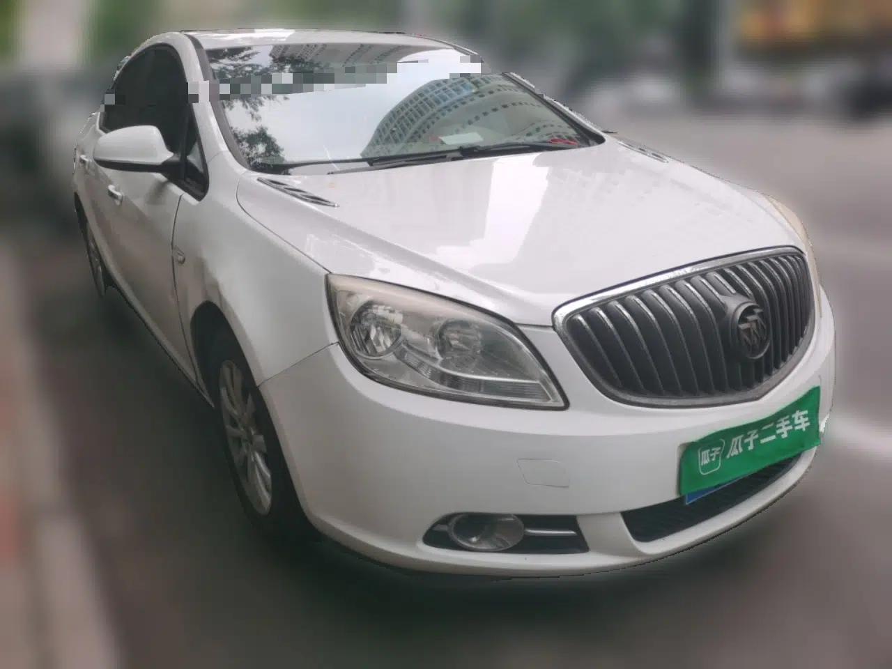 Buick GT 2013 GT 1.6L Automatic Fashion Edition — миниатюра 3
