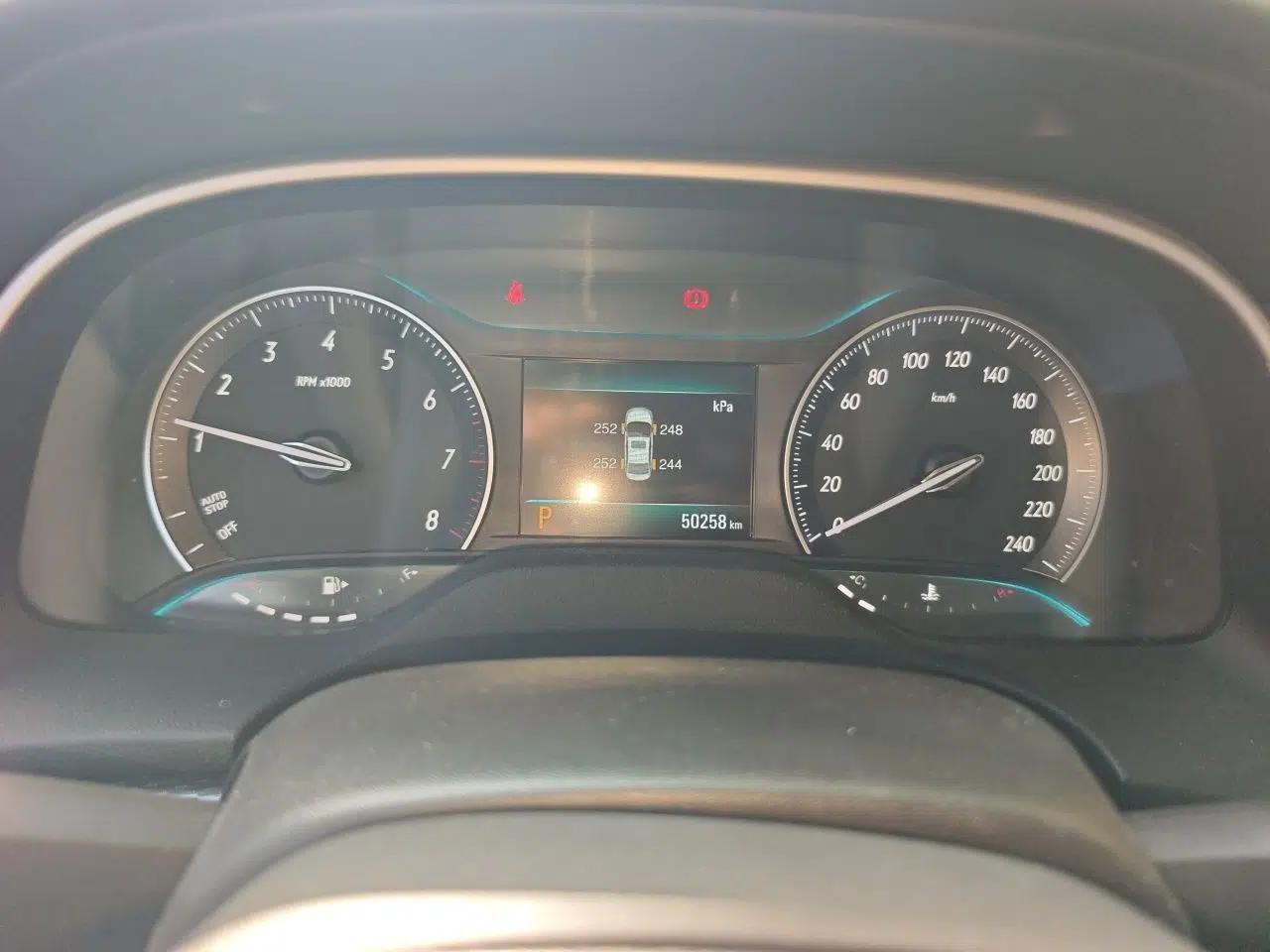 Buick GT 2021 1.3T Automatic Mild Hybrid Elite Version — миниатюра 11