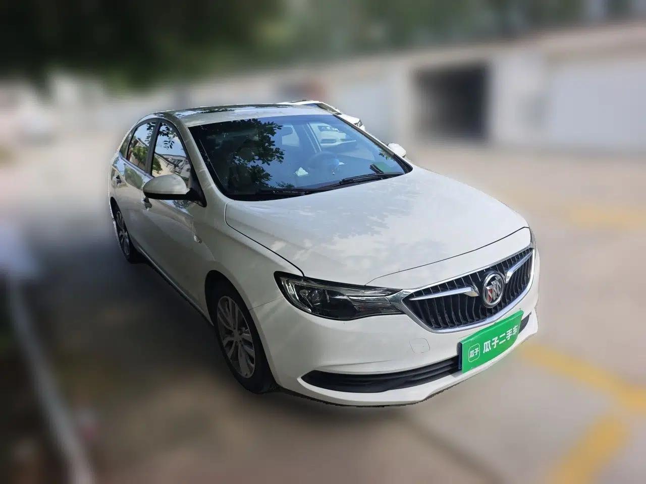 Buick GT 2021 1.3T Automatic Mild Hybrid Elite Version — миниатюра 3