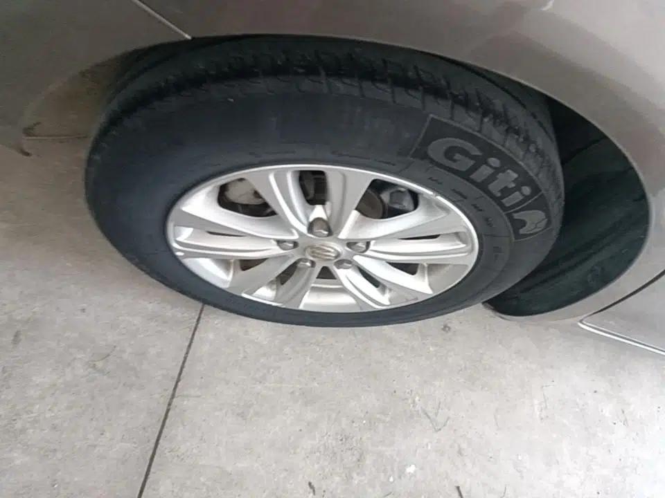 Buick GT 2017 15N Automatic Entry-Level Trim — миниатюра 11