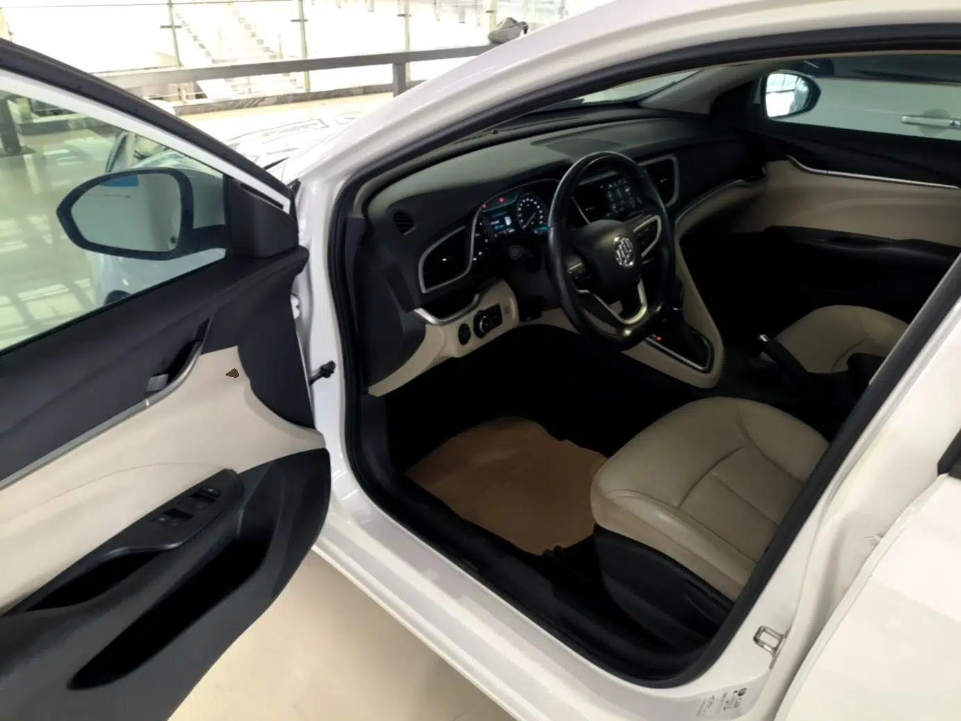 Buick GT 2019 15T Dual-Clutch Connected Elite Model China VI — миниатюра 18