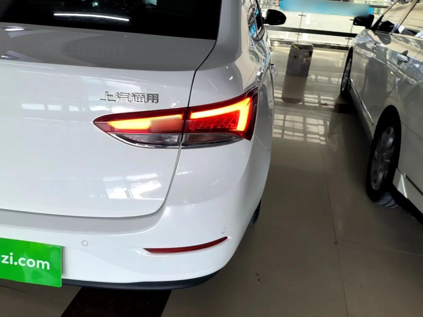 Buick GT 2019 15T Dual-Clutch Connected Elite Model China VI — миниатюра 9