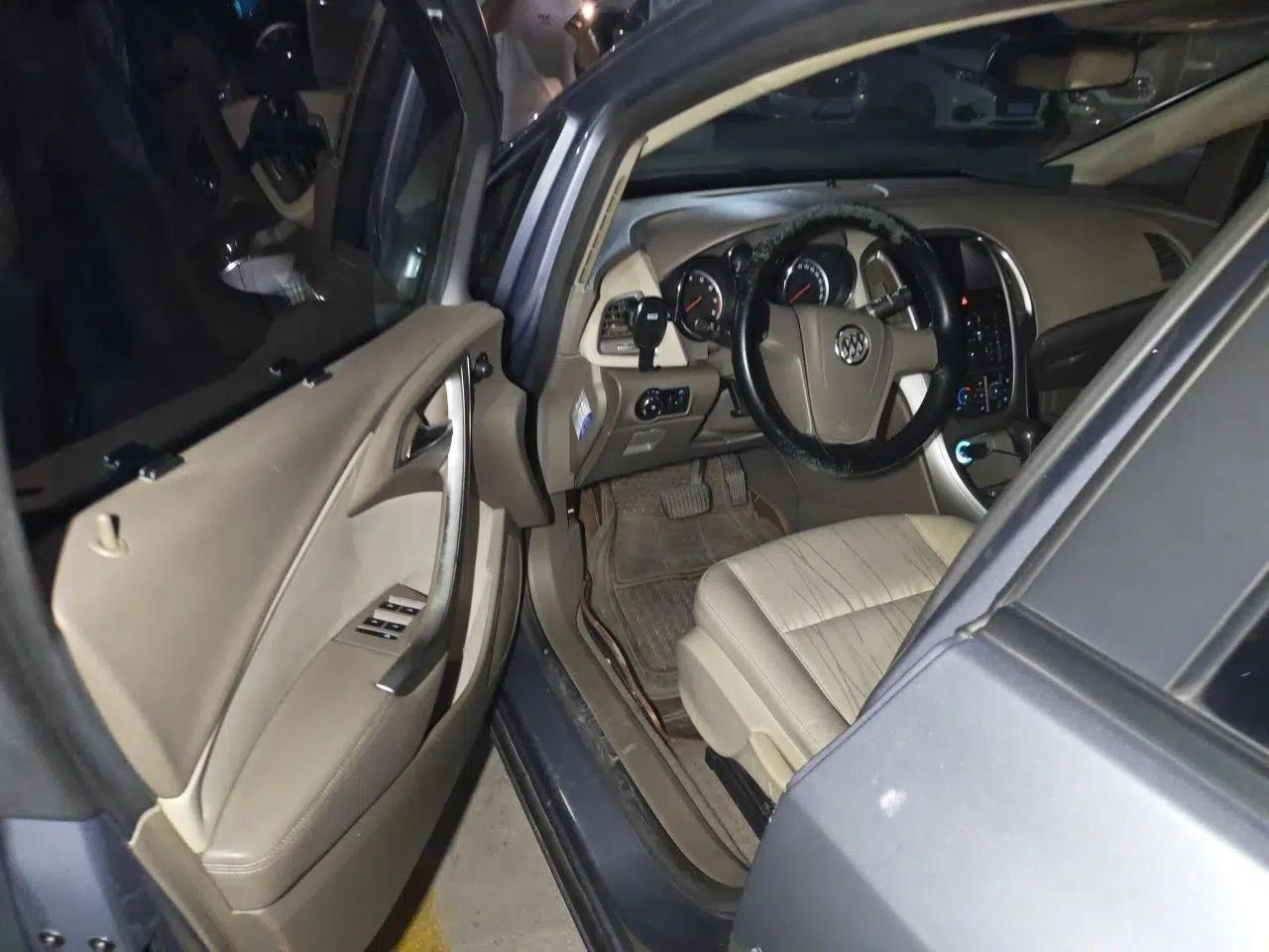 Buick GT 2012 GT 1.6L Automatic Comfort Edition — миниатюра 16