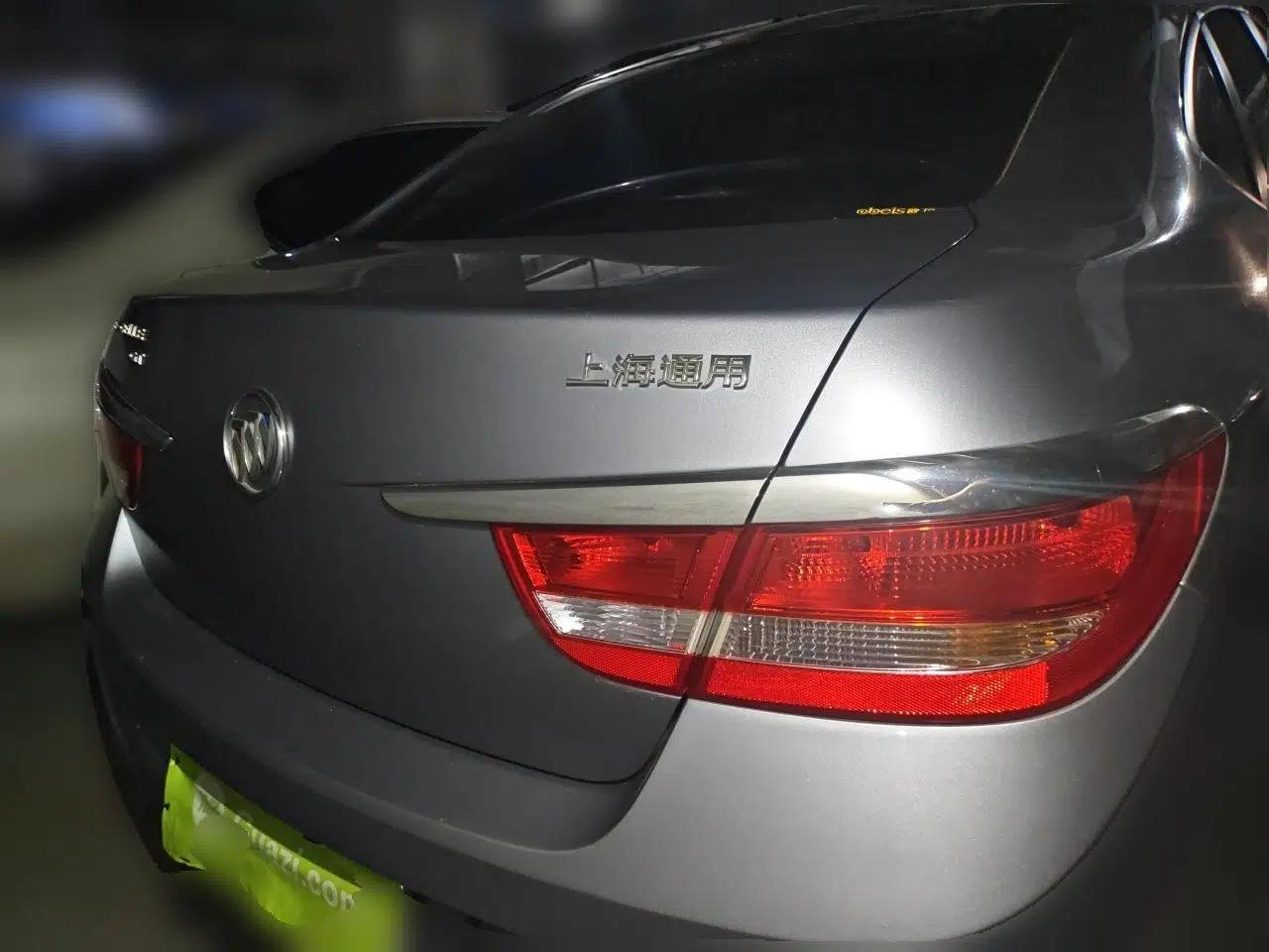 Buick GT 2012 GT 1.6L Automatic Comfort Edition — миниатюра 5