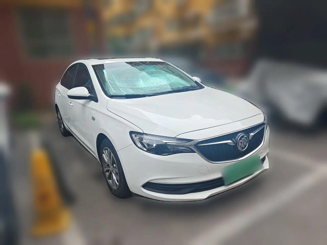 Buick GT 2021 Revised Version 1.3T Automatic Mild Hybrid Elite Edition — миниатюра 3