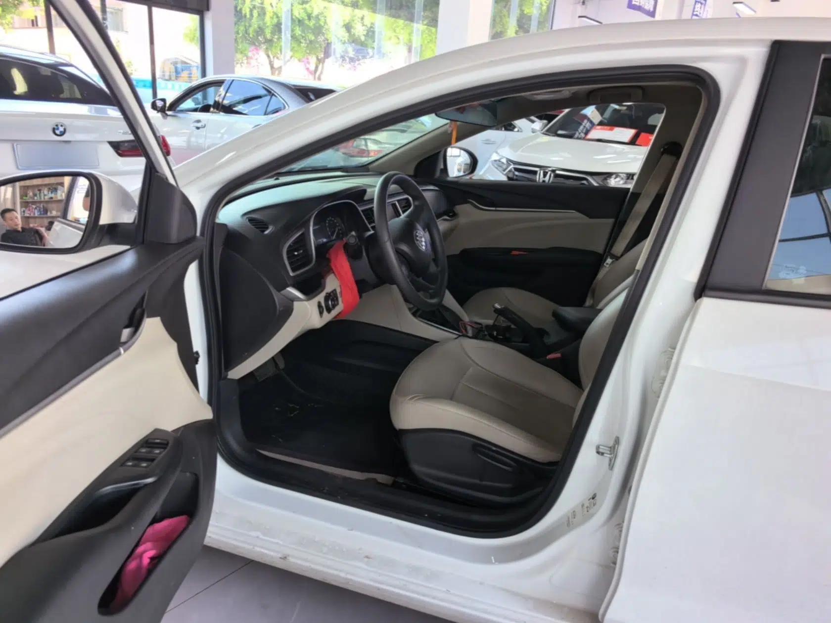 Buick GT 2021 Exemplar 1.5L Automatic Elite Version — миниатюра 18