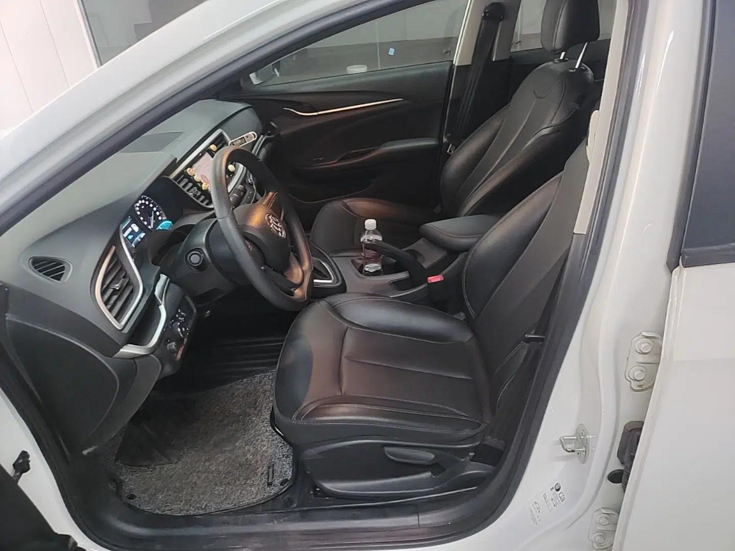 Buick GT 2021 1.3T Automatic Mild Hybrid Elite Version — миниатюра 17