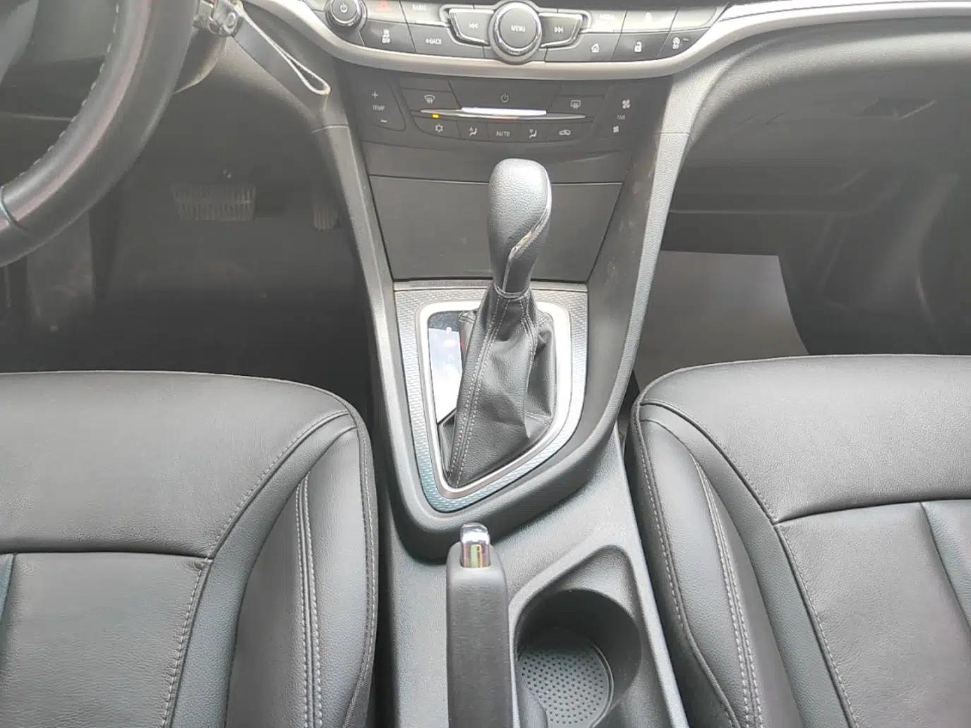 Buick GT 2019 18T Automatic Connected Elite Model China VI Standard — миниатюра 21