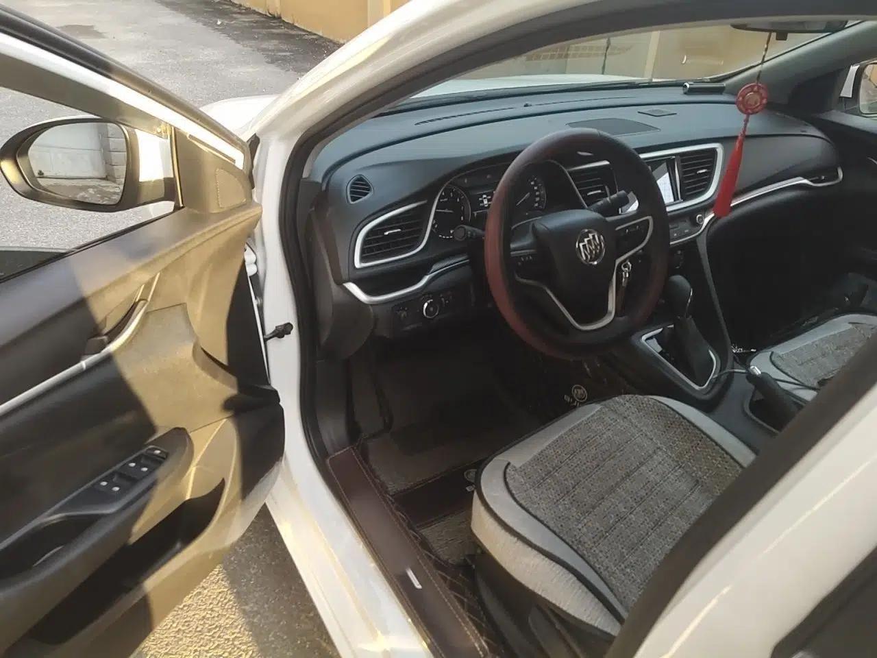 Buick GT 2021 Revised Version 1.3T Automatic Mild Hybrid Elite Edition — миниатюра 16