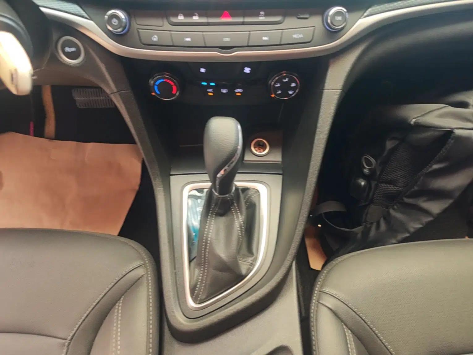 Buick GT 2021 Revised Version Flagship 1.5L Automatic Elite Edition — миниатюра 16