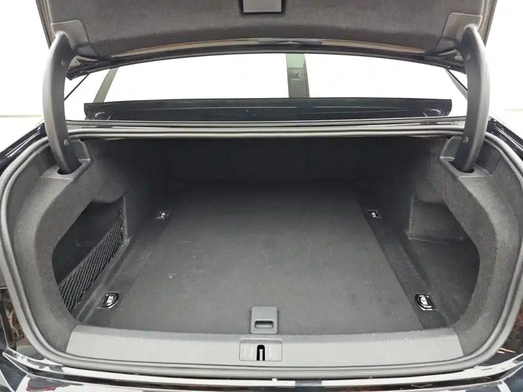 Phideon 2021 380TSI Luxury Edition — миниатюра 16