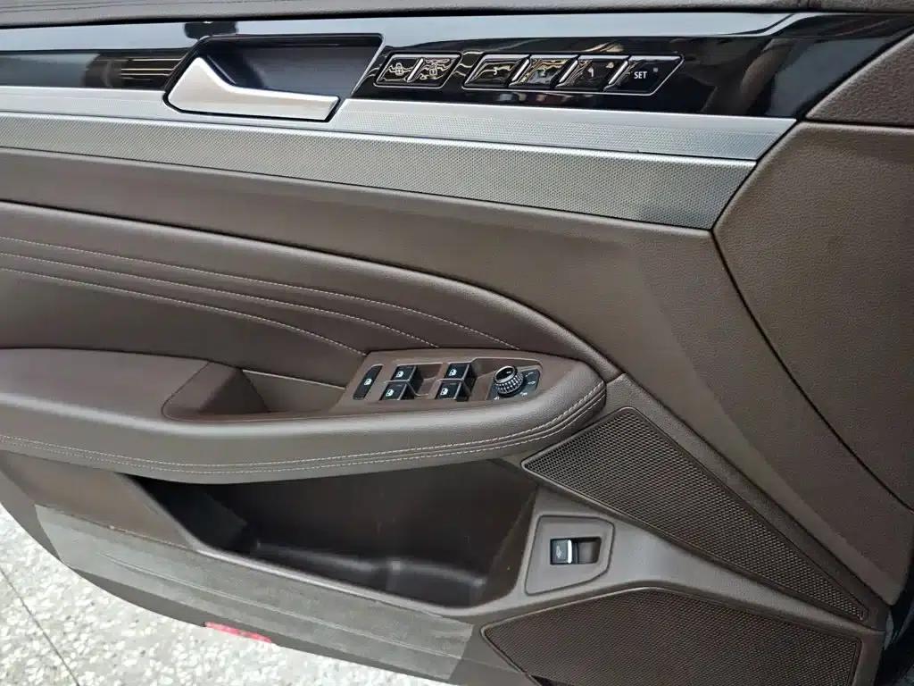 Phideon 2021 380TSI Luxury Edition — миниатюра 8