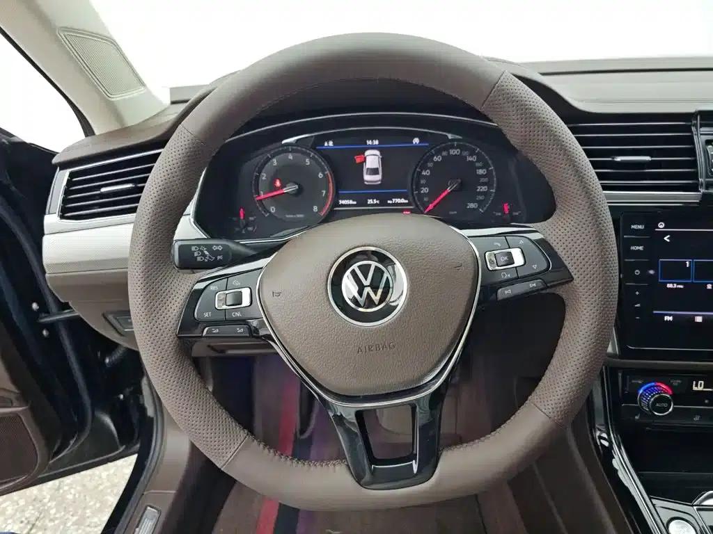 Phideon 2021 380TSI Luxury Edition — миниатюра 9