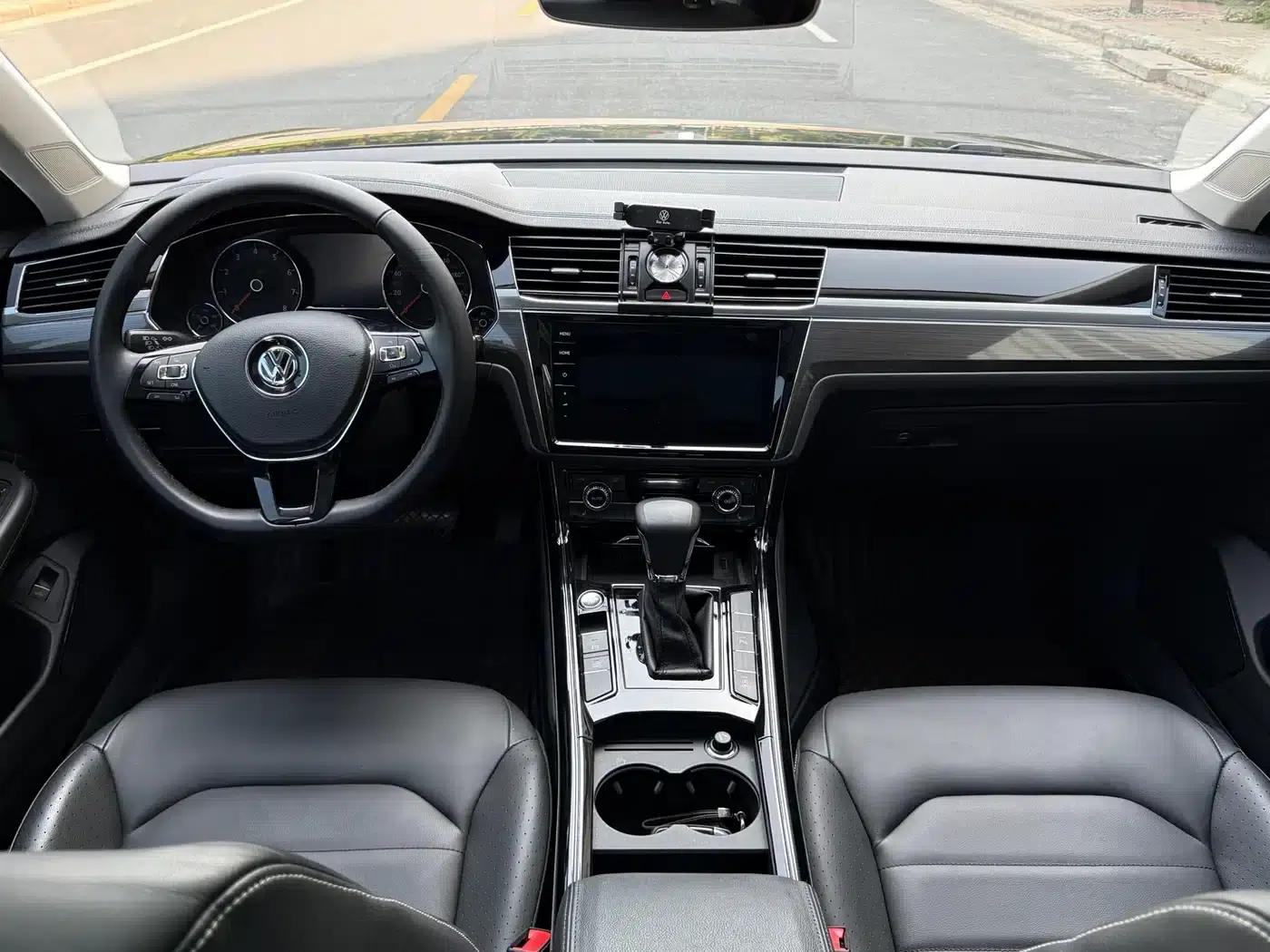 Phideon 2021 380TSI Luxury Edition — миниатюра 5