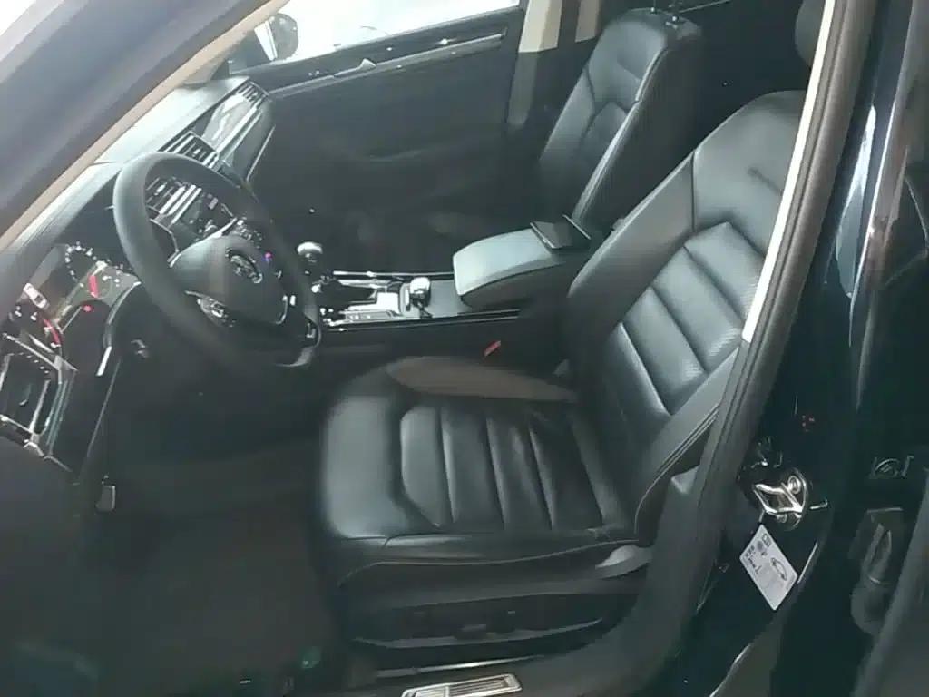 Phideon 2018 Facelift 380TSI 2WD Business Edition — миниатюра 15