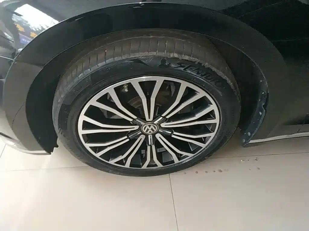 Phideon 2018 Facelift 380TSI 2WD Business Edition — миниатюра 23