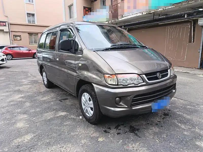 Lingzhi 2015 V3 1.5L 7-seater Standard Model — миниатюра 3