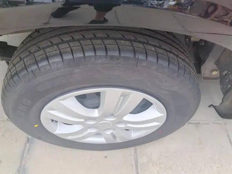 Lingzhi 2025 M5 1.6L Short Wheelbase Practical 5-Seater — миниатюра 4