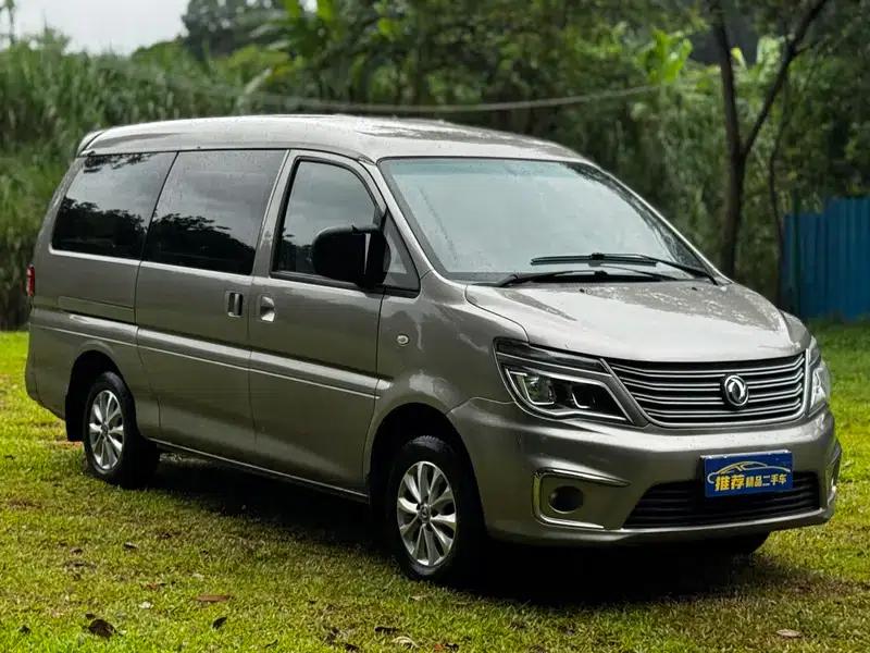 Lingzhi 2018 M5L 1.6L 7-seater Luxury — миниатюра 3