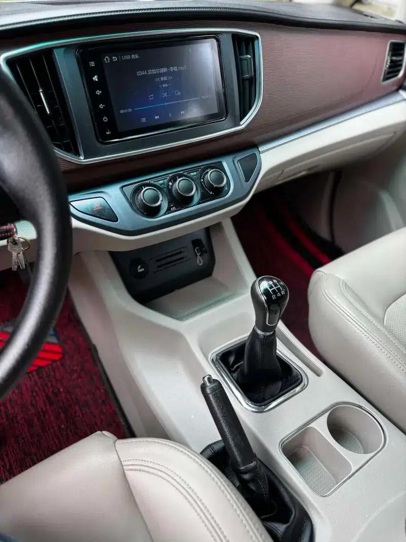 Lingzhi 2018 M5L 1.6L 7-seater Luxury — миниатюра 8