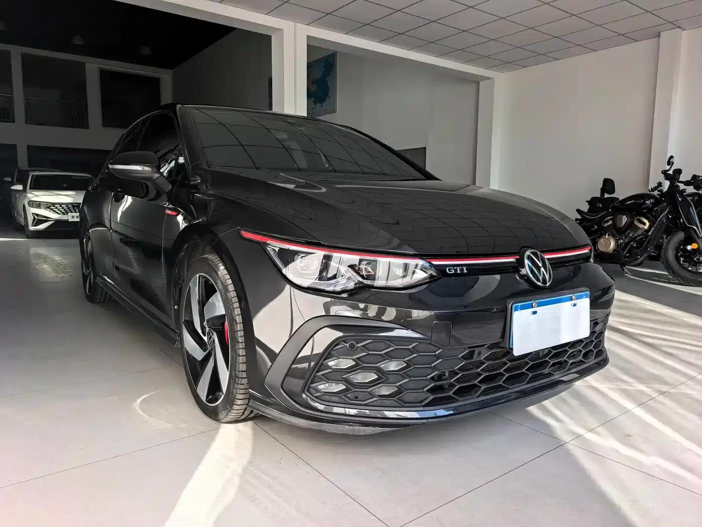 2023 Golf GTI 380TSI DSG GTI — миниатюра 3