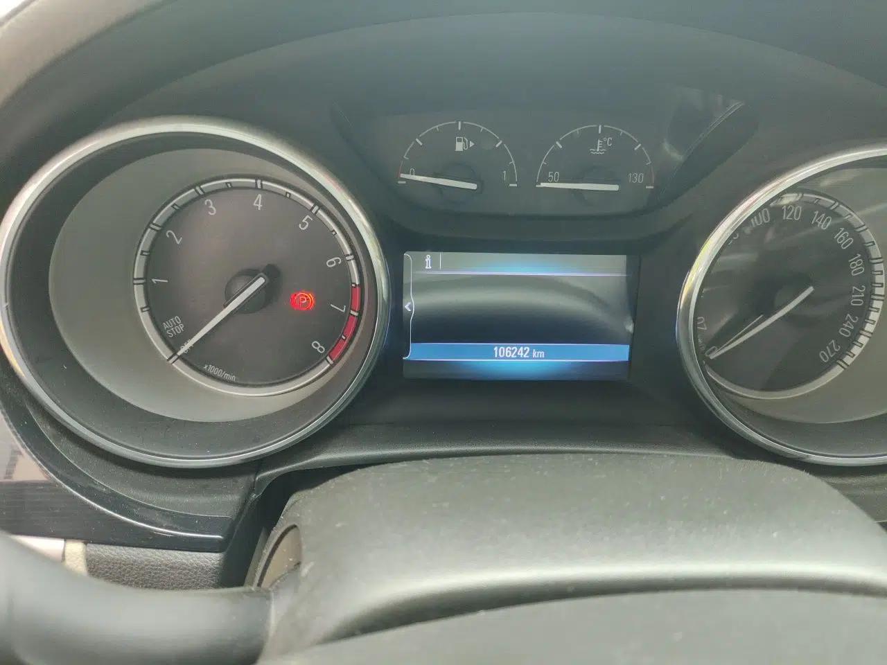 Buick Verano 2017 Sedan 15S Automatic Leading Model — миниатюра 12