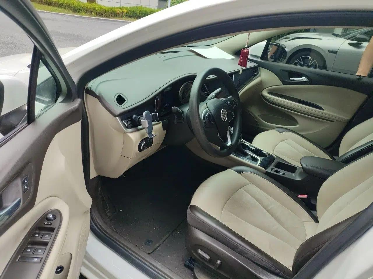 Buick Verano 2017 Sedan 15S Automatic Leading Model — миниатюра 16